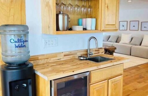 Canandaigua House | Sunrise Shores. Relaxation awaits.