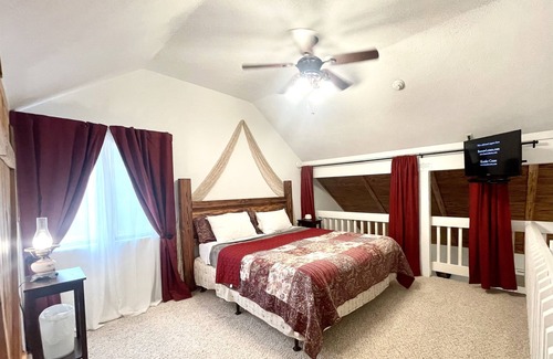 Ahwahnee Cabin | Sunrise Suite - Sierra Mountain Lodge