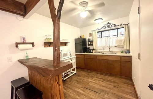 Ahwahnee Cabin | Sunrise Suite - Sierra Mountain Lodge