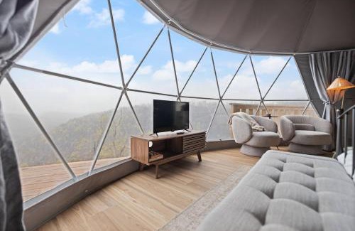Stanton House | "Sunrise Summit" - The Overlook LUX Dome - RRG