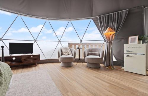Stanton House | "Sunrise Summit" - The Overlook LUX Dome - RRG