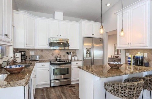 Florida House | Sunrise-Sunset | Wren Beach Rentals by Portoro