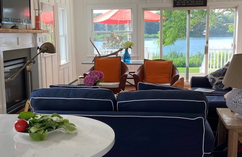 East Marion House | Sunrise Sunset! Beautiful waterfront property.