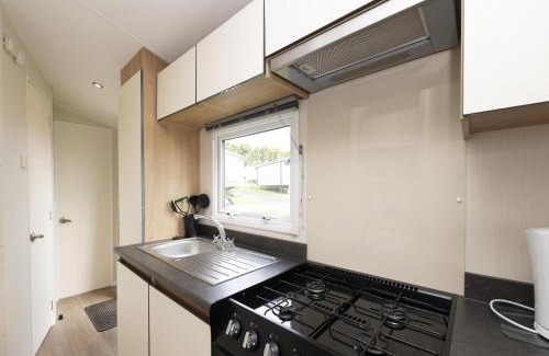 Looe House | Sunseeker Caravan by Belvilla
