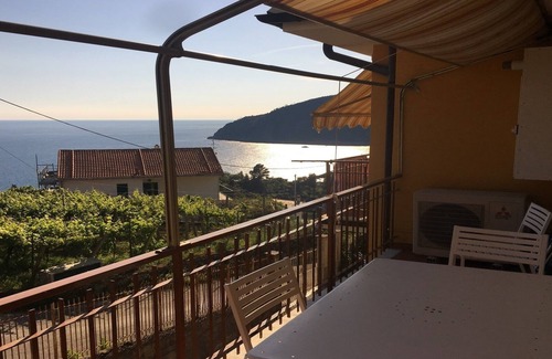 Moneglia Apartment | Sunset apartment