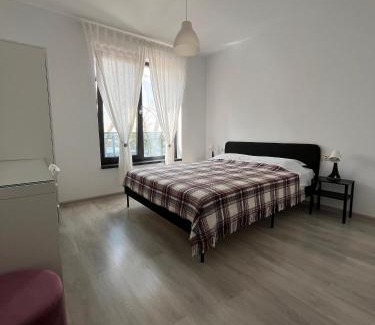 Otopeni Apartment | Sunset Apartment Otopeni