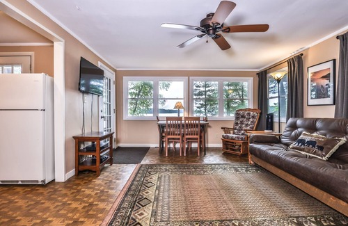 St Germain House | Sunset Bay - Hiller Vacation Homes - Little Saint Lake