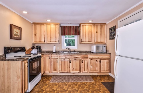 St Germain House | Sunset Bay - Hiller Vacation Homes - Little Saint Lake