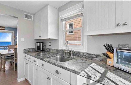 North Beach Haven House | Sunset Bay LBI lower unit