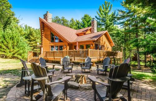Friendship House | Sunset Bay