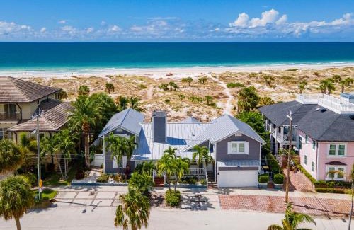 Carlouel House | Sunset Breeze - Beachfront Pool Home - Monthly Rental