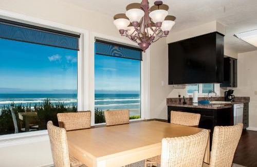 South Beach House | Sunset Breeze