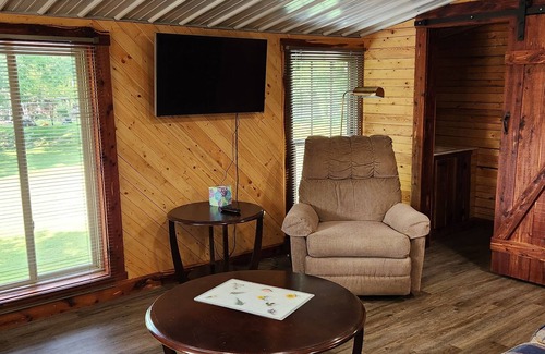 Eddyville Cabin | Sunset Cabin on Lake Barkley
