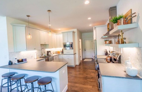Buckingham Estates House | Sunset Chateau- In Libbys Cove, 7 Bedroom