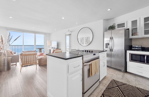 Ocean Beach Condo | Sunset Cliffs Dream - Ocean Front Luxury Condo
