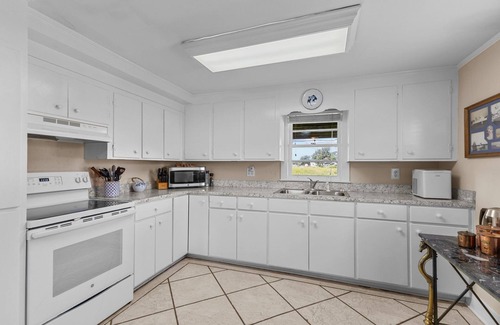 Morehead City Cottage | Sunset Cottage on Calico Creek