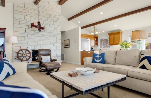 Arch Cape House | Sunset Cove - New Listing! - Beachcomber Vacation Homes