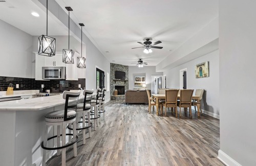 Six Mile Apartment | Sunset Cove on Lake Keowee!