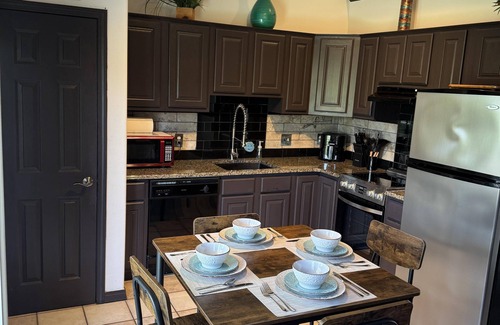 Holiday Island House | Sunset Harbor Townhouse