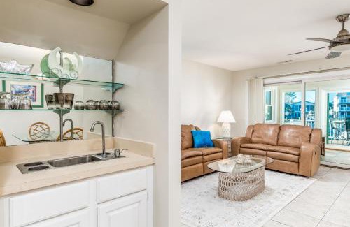 Caine Woods House | Sunset Harbour B