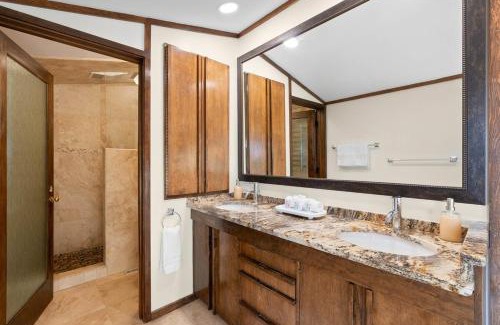 Greenville - Spartanburg House | Sunset Haven-Private resort Greenville, SC with hot tub, pool, sunset view