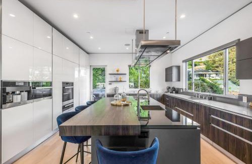 Hollywood Hills West Villa | Sunset Heights
