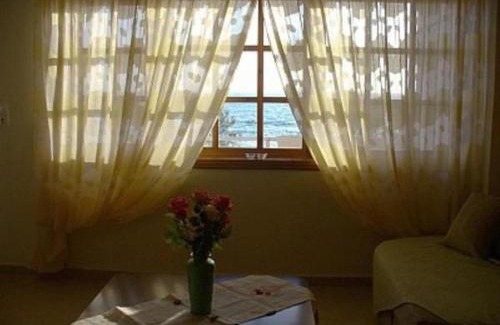 Neo Kalamaki Apartment | Sunset Holiday Home in Kalamaki