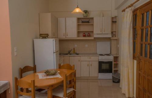 Neo Kalamaki Apartment | Sunset Holiday Home in Kalamaki