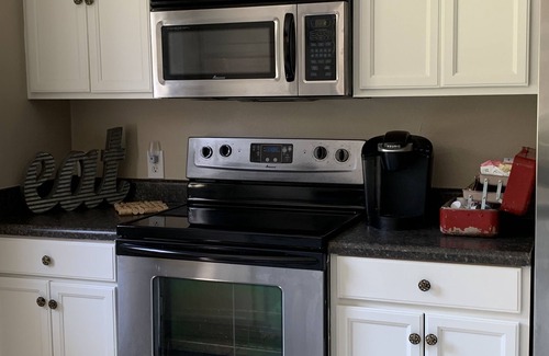 Guntersville House | Sunset House on Lake Guntersville: Fishermen & Cozy Family Paradise!