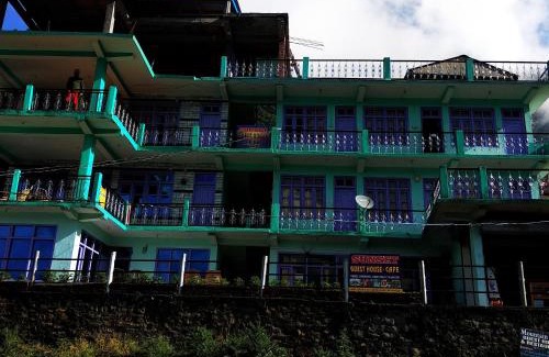 Tosh Hotel | Sunset Inn tosh
