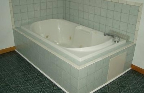 Lee Hotel | Sunset Inn