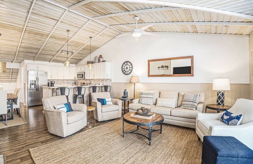 Douglas Condo | Sunset Landing: Waterfront Luxury Condo with High End Finishes Throughout