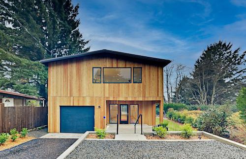 Neahkahnie Beach House | Sunset Lane