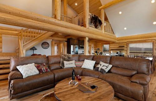 Island Park House | Sunset Magic by KABINO A/C HotTub Near Reservoir Fishing Trails Yellowstone