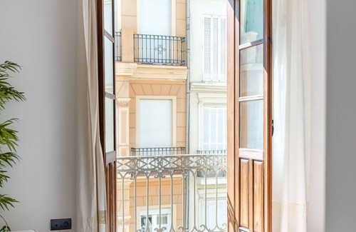 La Goleta Apartment | Sunset Malaga Apartments - CARRETERIA
