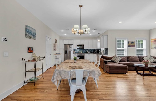 Belmar House | Sunset Manor