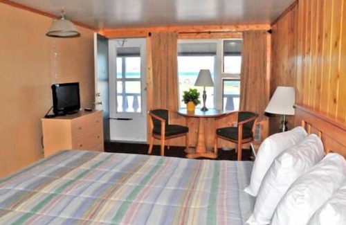 Munising Hotel | Sunset Motel On The Bay