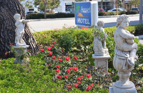 San Roque Hotel | Sunset Motel