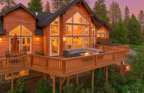 Shaver Lake House | Sunset Mountain Hot Tub, Fire Table, Epic Views