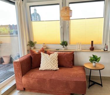 Altstadt Apartment | Sunset Oasis, Dachterrasse mit Ausblick, Tiefgarage, Nähe Bahnhof, WLAN