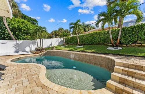 Jensen Beach House | Sunset Oasis