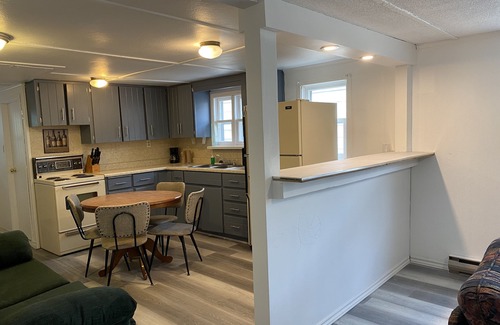 Sauble Beach Apartment | Sunset Paradise - Next to the beach with an amazing view!