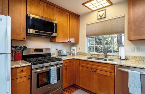 Twain Harte House | Sunset Peak Cabin 3BR house in TH with Lake Access-Walk to Downtown