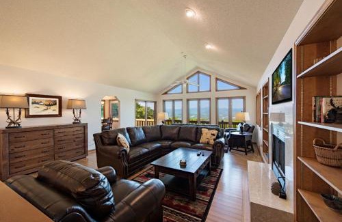 Skyland House | Sunset Peaks by Carolina Mornings