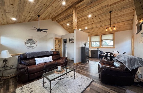 Walden House | Sunset Retreat at Eagles Watch