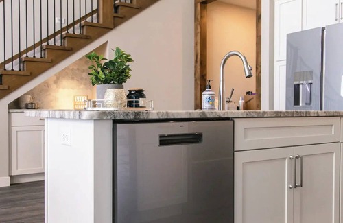Butte Des Morts House | Sunset Retreat EAA home