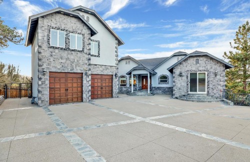 Castle Glen Estates Ski Chalet | Sunset Ridge Villa- Incredible Log Cabin Estate- Hot Tub- Game Tables-