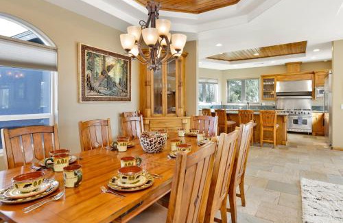 Castle Glen Estates Ski Chalet | Sunset Ridge Villa- Incredible Log Cabin Estate- Hot Tub- Game Tables-