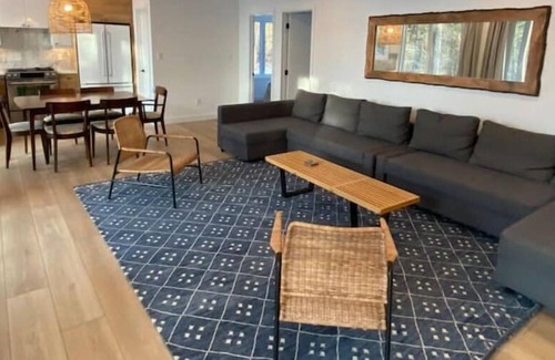 Kincardine Cottage | Sunset Shores Main Floor Suite