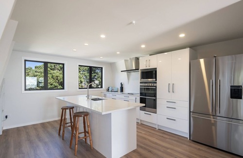 Paraparaumu Beach House | Sunset Shores - Paraparaumu Beach Retreat